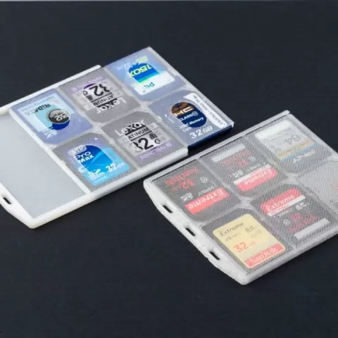 Flat SD Card Holder by Walter Hsiao