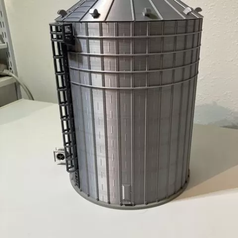 Grain Bin model with a safety ladder