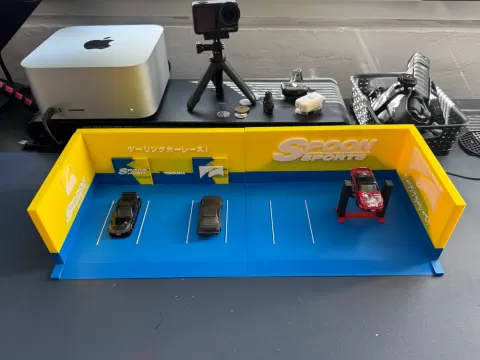 MEGA Garage for 1:64 scale cars