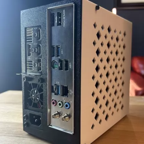 3.73L Mini ITX Case