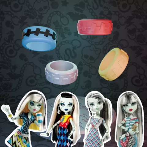 Monster High Day At The Maul/Classroom/I Heart Fashion/Coffin Bean Frankie Stein doll bracelet replacement