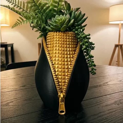 Unzipped Geometric Vase