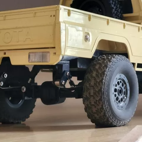 MN82 leaf spring shackle