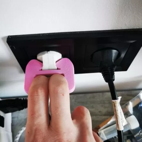 EU Socket plug handle for removal