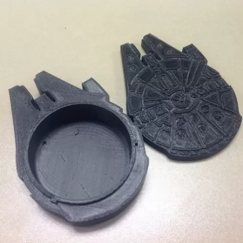 Mill_Falcon Dice Box