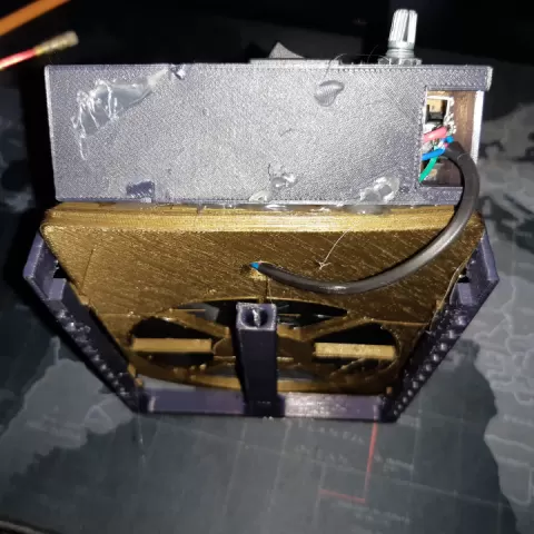 Soldering Fan variable fan speeds by Philip