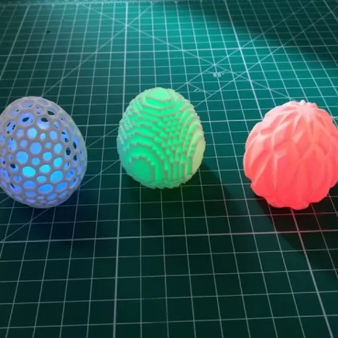 Glow Eggs by NextLayer3d