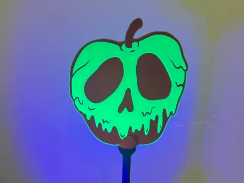 Poisoned Apple Tap to pay