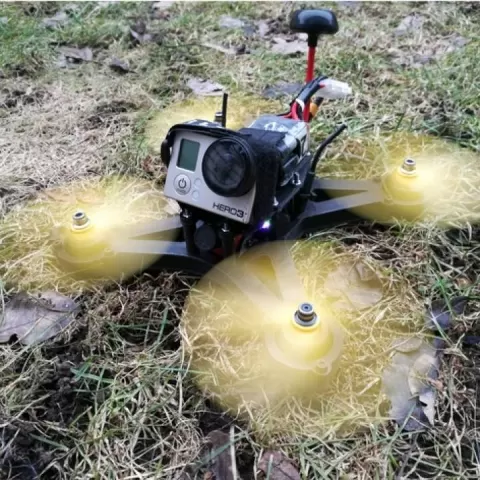OpenRC 220 FPV Mini Quad by Daniel Norée
