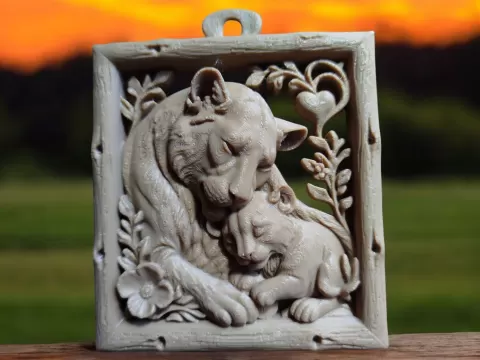 Lioness of Love – Mother & Cub Relief - Jeryoart3dprint