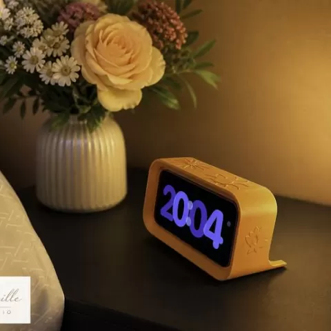Flower Power" iPhone dock, Magsafe compatible