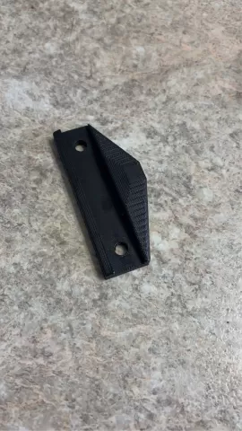 John Deere rear window lock - Clutchghost