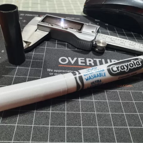 Crayola compatible marker cap by Steve Hanov