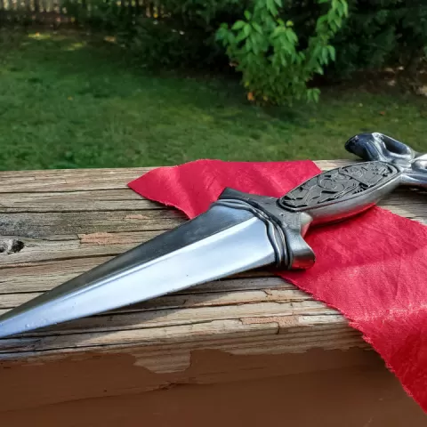 Pale Man's Dagger- Pan's Labyrinth by T-E-C