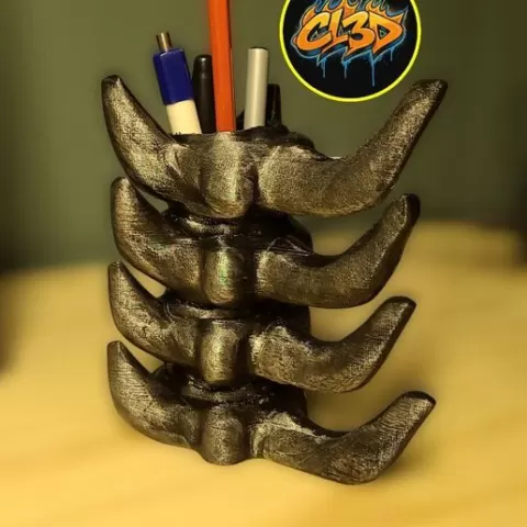 Xenomorph Vertebrae Pencil Holder