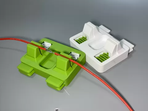 Strong Helping Hand Clamp Fixture Assembly For Desk - Easy To Print - Squeeze Spring