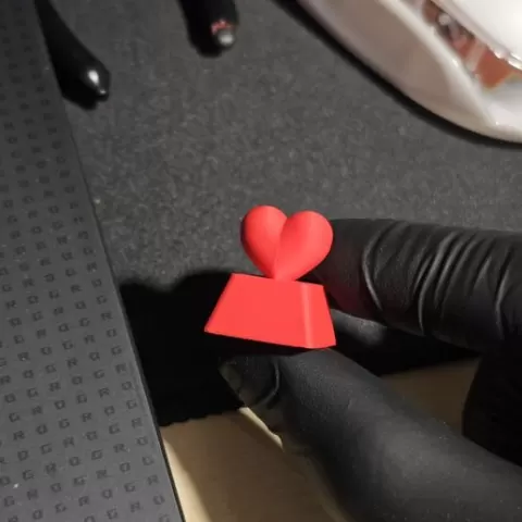 3D HEART KEYCAP