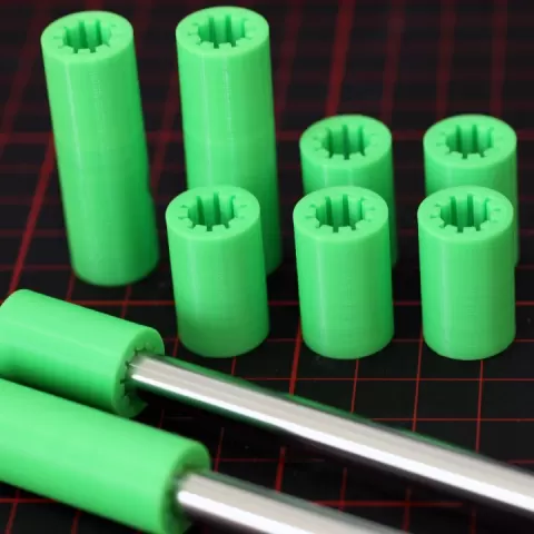 Customizable Linear Bushing / Bearing - LM8UU, LM8LUU, LM12UU, LM12LUU, LM16UU, ... IGUS like by Dennis Hofmann
