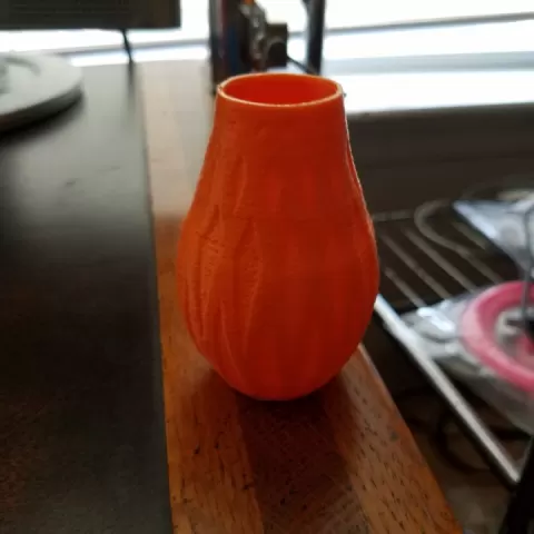 Spin vase by T-E-C