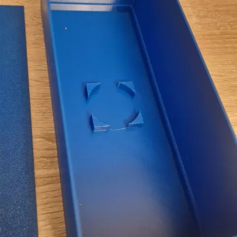 Cigarette box with terracotta stone