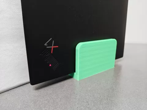 Simple Vertical Laptop Stand - Mrjoepete