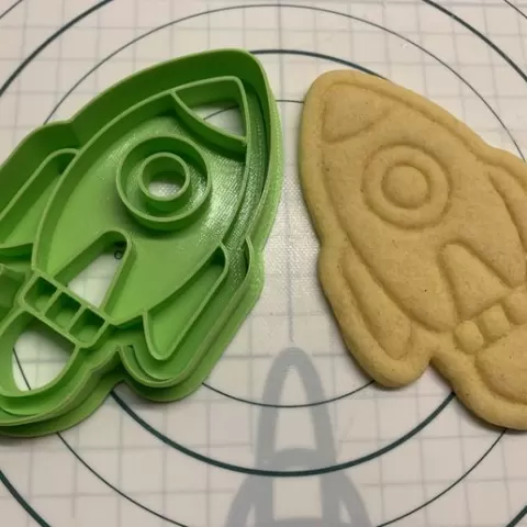 Spaceship cookie cutter