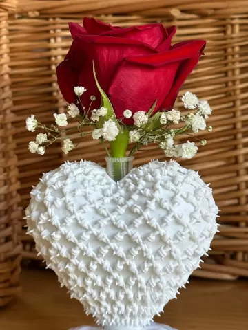Barbed Wire Heart Flower Holder