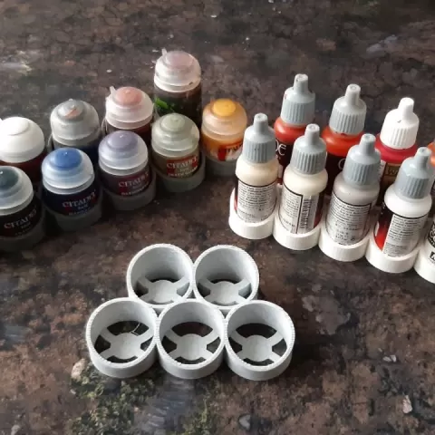 Paint rack by U25