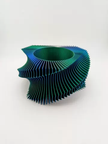 Triangular Fin Bowl