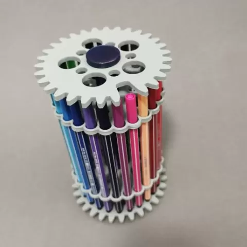 Pen holder