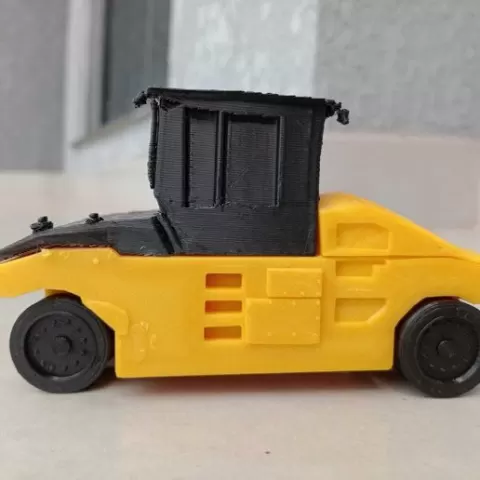 pneumatic roller compactor