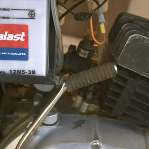 KICKSTART RUBBER REPLACEMENT PART