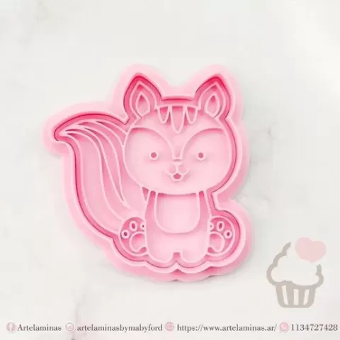 Squirrel cookie cutter