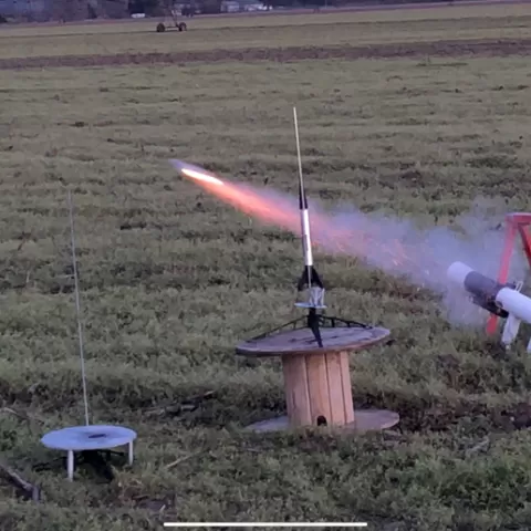 Estes rocket RPG