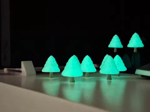 Mini Christmas Pine Tree (Glow)
