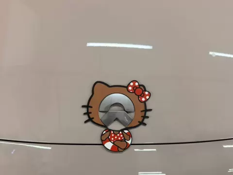 Hello Kitty黑皮Nio蔚来车标贴