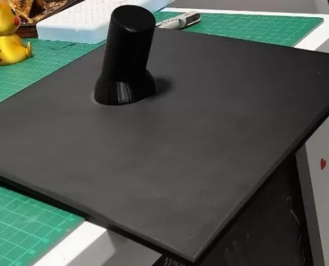 25º speaker support
