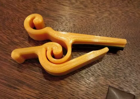 Improved One-piece Capo