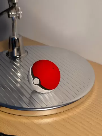 Pokeball Keychain - Multimaterial printer