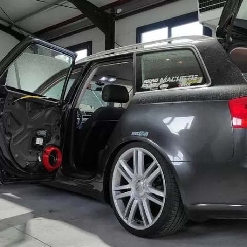 Speaker adapter for Audi A4 B6/B7