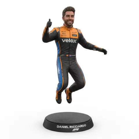 Daniel Ricciardo Formula 1 driver, f1, formula1, racing, driver, motorsport, race, speed, fast, car, circuit, track, grandprix, pitstop, helmet, aero, performance, action, dynamic, figurine, collectible