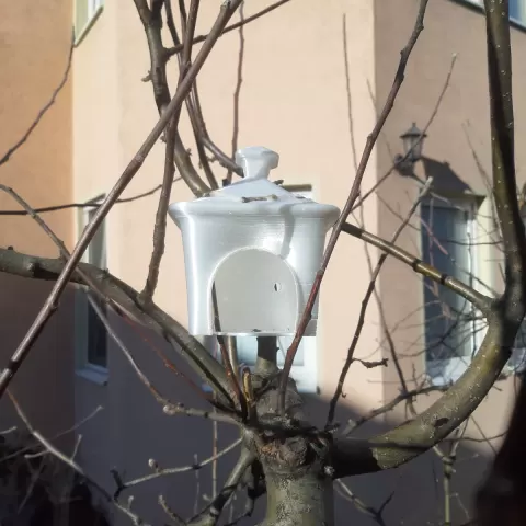 Bara Birdhouse