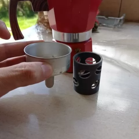 Mocha coffee funnel support