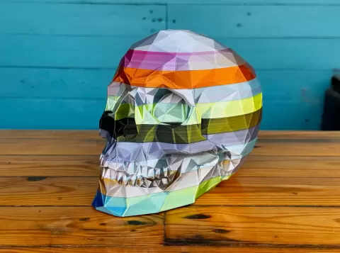 Low Poly Skull (Horizontal split)