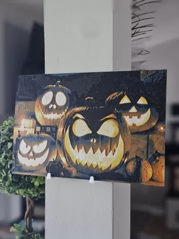 jackolanterns_Front_240x159.stl