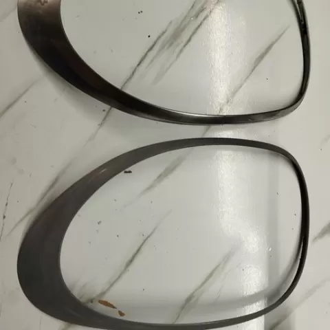 Fiat 500L rear light frame