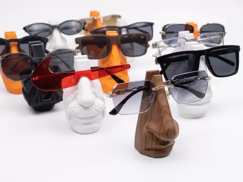 Glasses Holder Bust Collection - Famous Edition