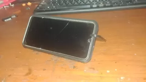 Simple phone prop
