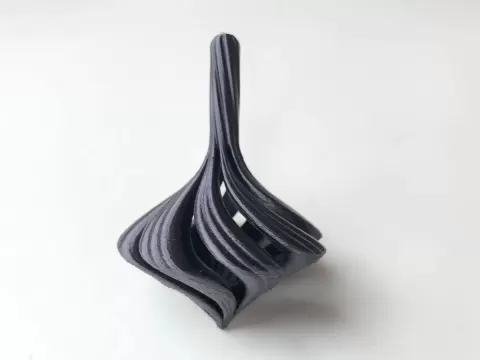 Sidewinder Spinning Top