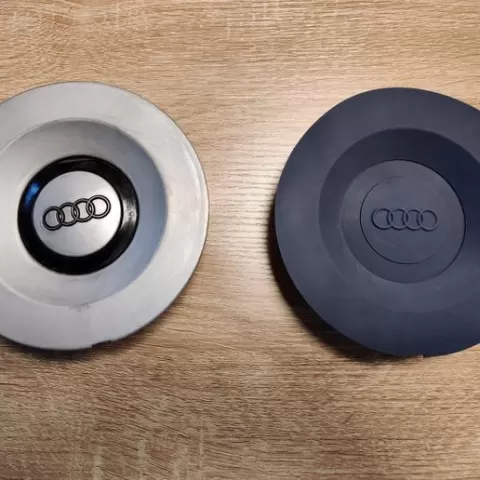 Audi hub cap